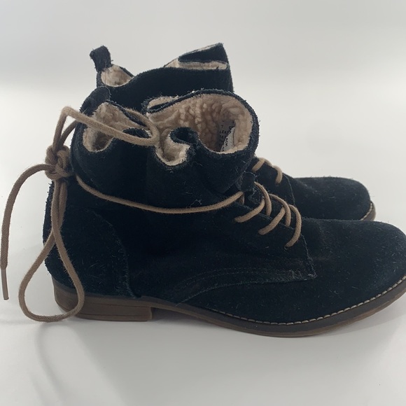 Steve Madden Shoes Steve Madden Corrigan Black Leather Lace Up